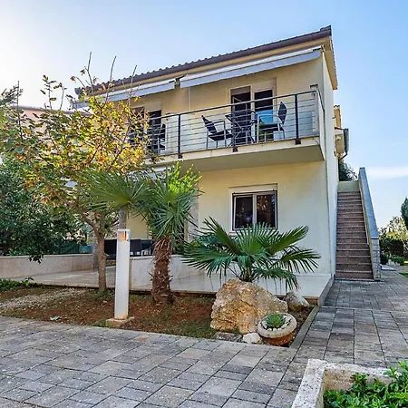 Apartman 1 Bedroom Gorgeous In *