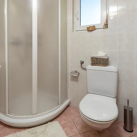 1 Bedroom Gorgeous In * Medulin